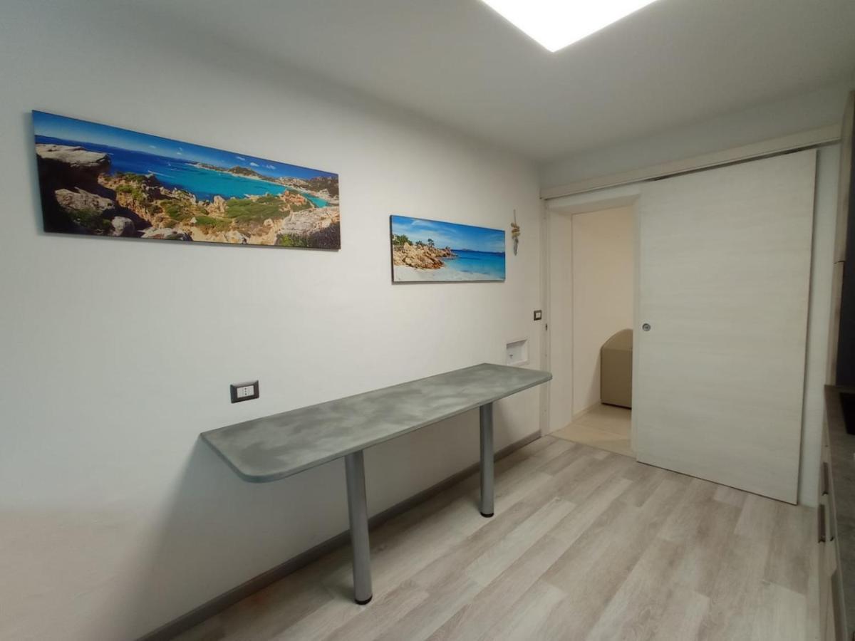 Villaggio Est Affittacamere 산테오도로 외부 사진