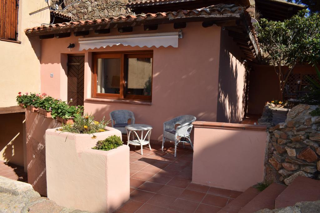 Villaggio Est Affittacamere 산테오도로 외부 사진